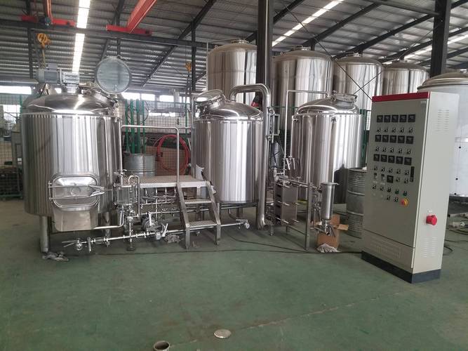 西安全套啤酒设备一套多少钱？开精酿厂到底得配齐哪些？